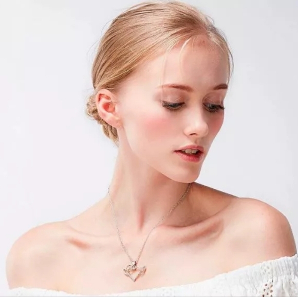 New Angel Wing Heart-shaped Cubic Zirconia Necklace Silver Chain - Picture 3 of 3